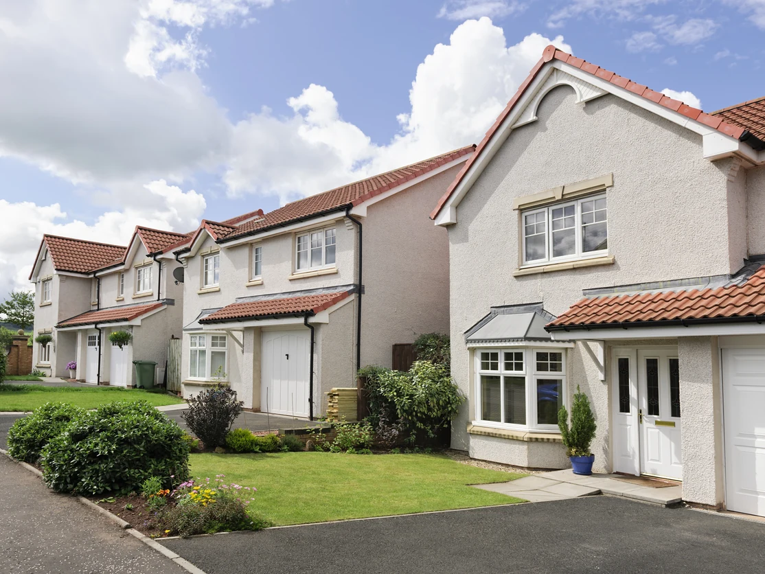 Exterior Painting Preston - Rose Decor - Contemporary detached home with cream render