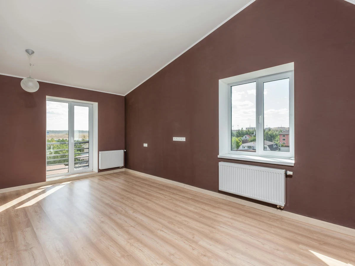 Interior Painting Preston - Rose Decor - Deep chocolate brown walls with white ceiling contrast